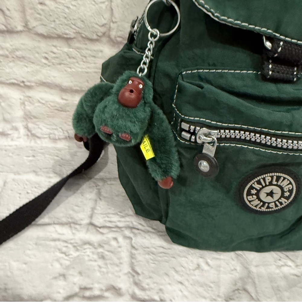 VINTAGE KIPLING MINI NYLON BACKPACK rare forest green with monkey attached - Picture 2 of 8